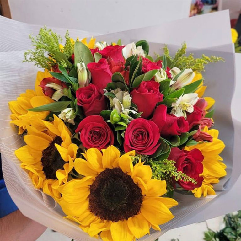 About Us Baskets & Blooms